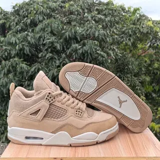 Zapatillas de baloncesto de caña alta Air Jordan 4 de ante y malla beige