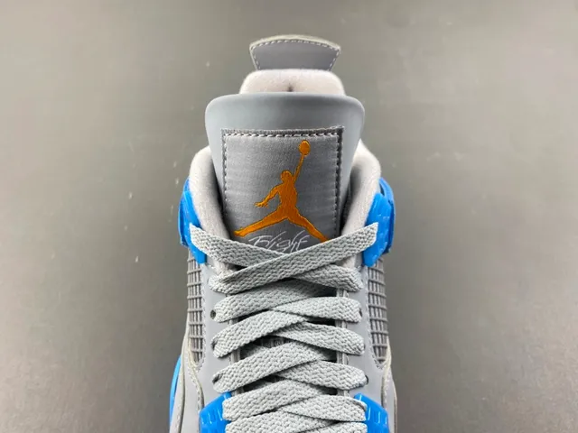 حذاء كرة السلة Air Jordan 4 رمادي أزرق أصفر 6