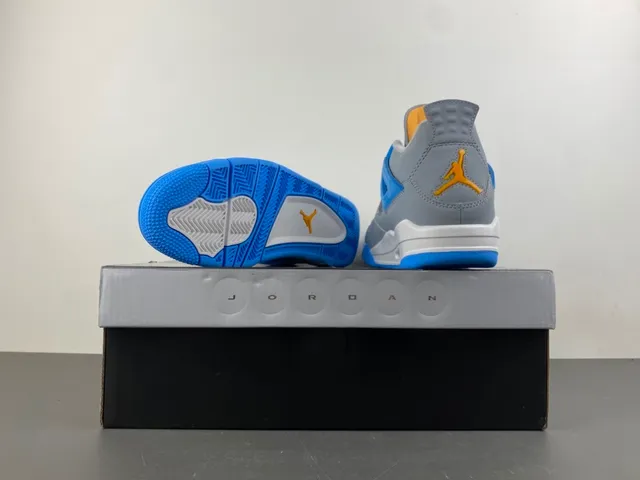 حذاء كرة السلة Air Jordan 4 رمادي أزرق أصفر 16