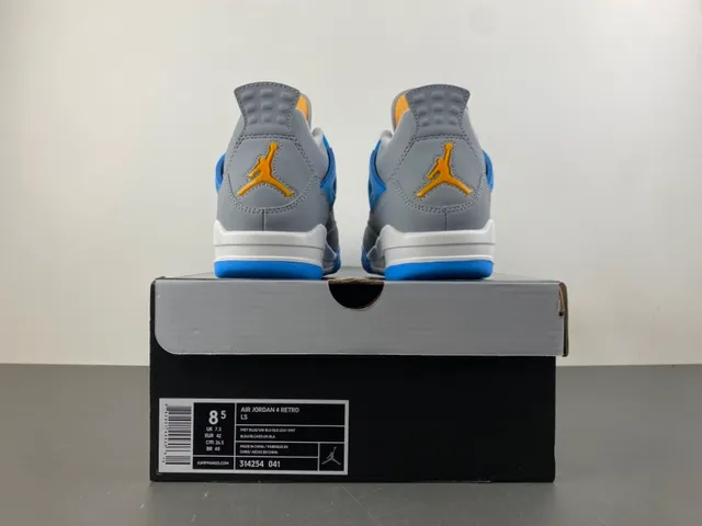 حذاء كرة السلة Air Jordan 4 رمادي أزرق أصفر 17