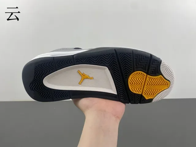 Air Jordan 4 رمادي أبيض أسود أحذية كرة السلة 9