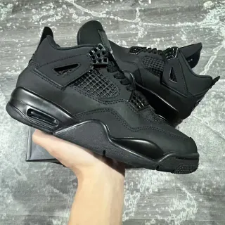 Tênis de basquete Air Jordan 4 preto monocromático