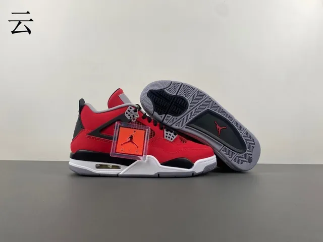 حذاء كرة السلة Air Jordan 4 أحمر أسود أبيض 11
