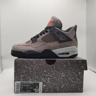 Tênis de basquete Air Jordan 4 Retro Taupe Haze/Infrared 23