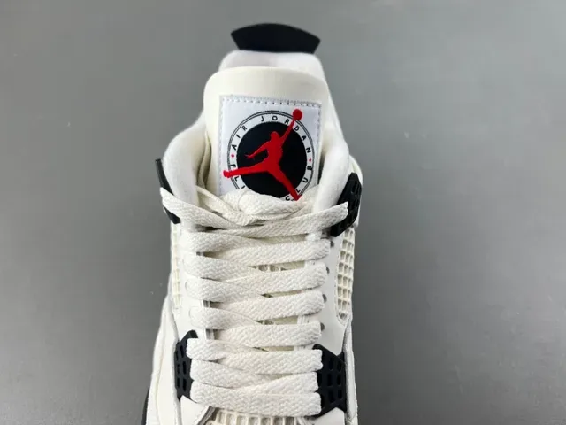 Air Jordan 4 أبيض أسود أحذية كرة السلة 6
