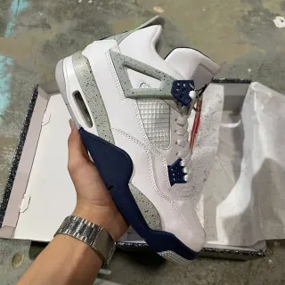 Air Jordan 4 Tênis de basquete branco e azul-marinho salpicado