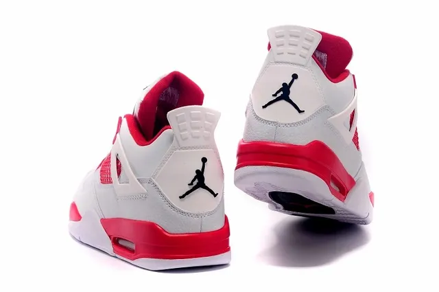 Air Jordan 4 白色红色篮球鞋 3