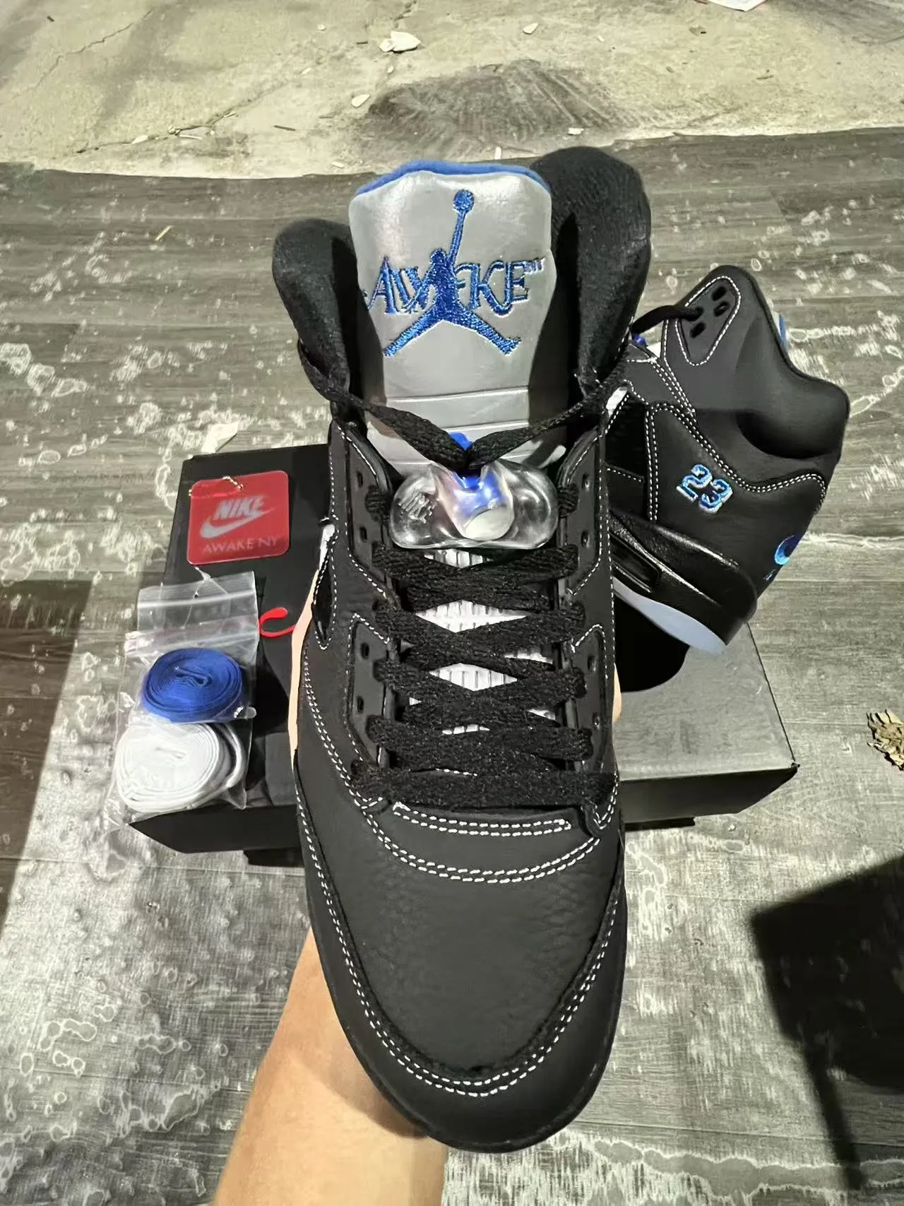 Air Jordan 5 黑色皇家蓝 NY 篮球鞋 3