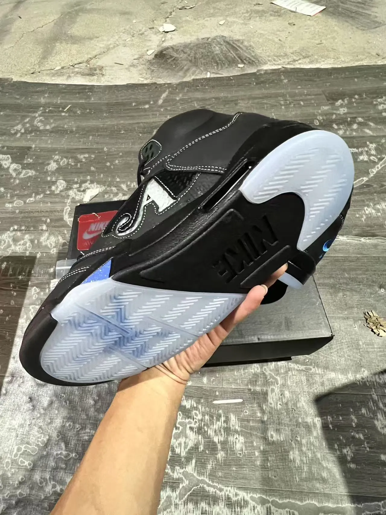 Air Jordan 5 黑色皇家蓝 NY 篮球鞋 6