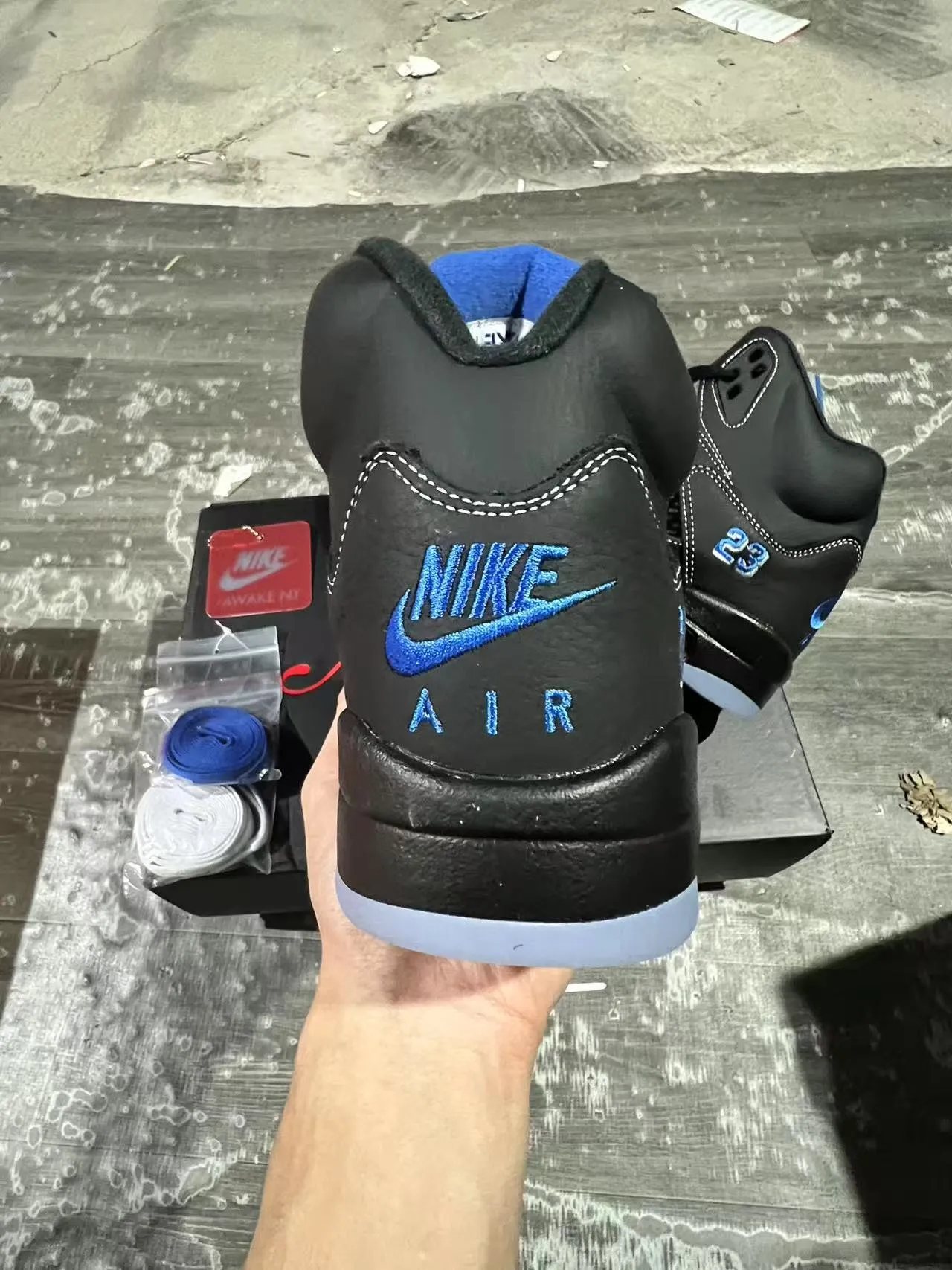 Air Jordan 5 黑色皇家蓝 NY 篮球鞋 8