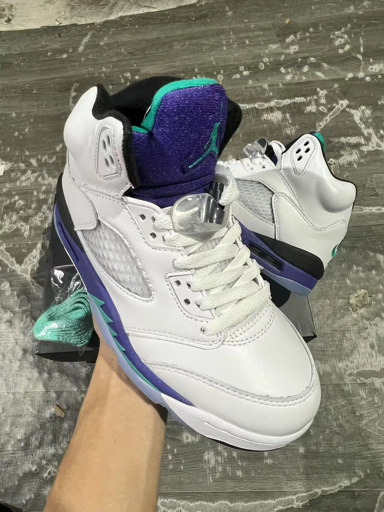 Chaussures de basketball Air Jordan 5 blanc violet sarcelle 2