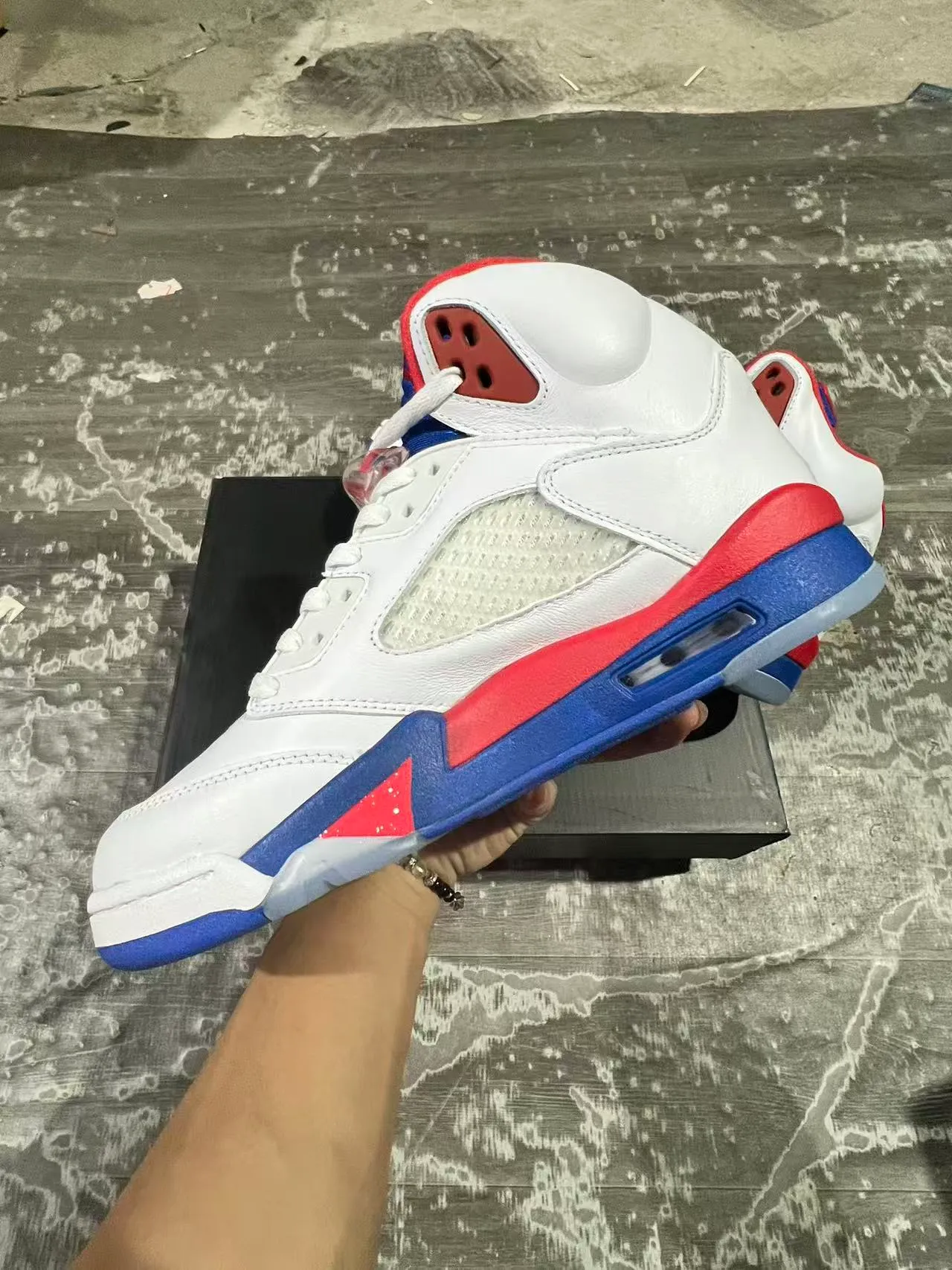 Air Jordan 5 أبيض أحمر أزرق '32' أحذية كرة سلة 3