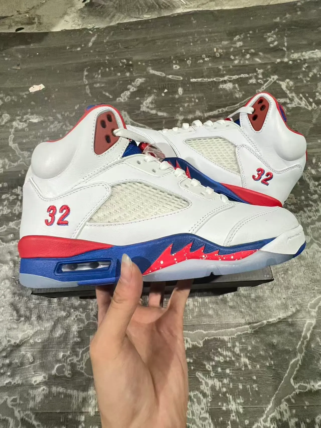 Air Jordan 5 أبيض أحمر أزرق '32' أحذية كرة سلة 5
