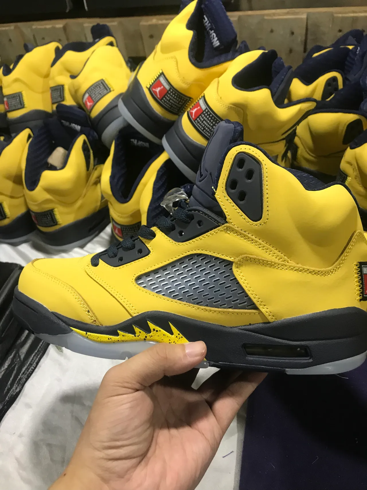 Air Jordan 5 Jaune Marine chaussures de basketball 3