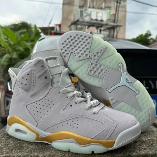 Air Jordan 6 Tênis de Basquete Cinza e Dourado Camurça
