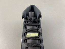 Tênis de basquete Air Jordan de cano alto preto e verde com design em camadas e cabedal cinza 6