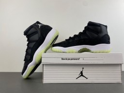 Tênis de basquete Air Jordan de cano alto preto e verde com design em camadas e cabedal cinza 16