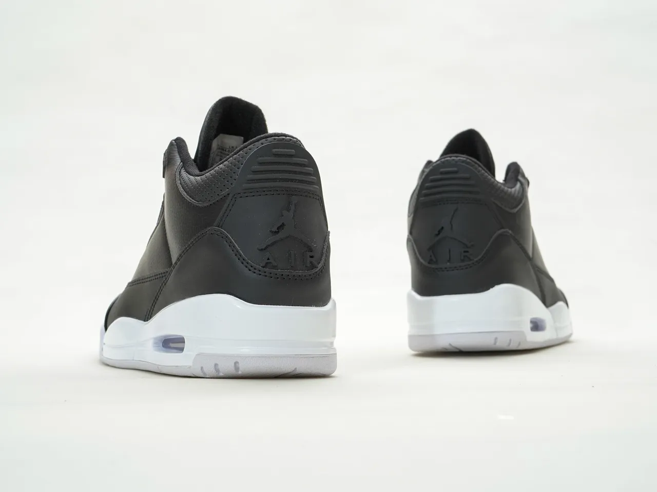 Air Jordan ब्लैक व्हाइट लेदर अपर परफोरेटेड टंग बास्केटबॉल जूते 7
