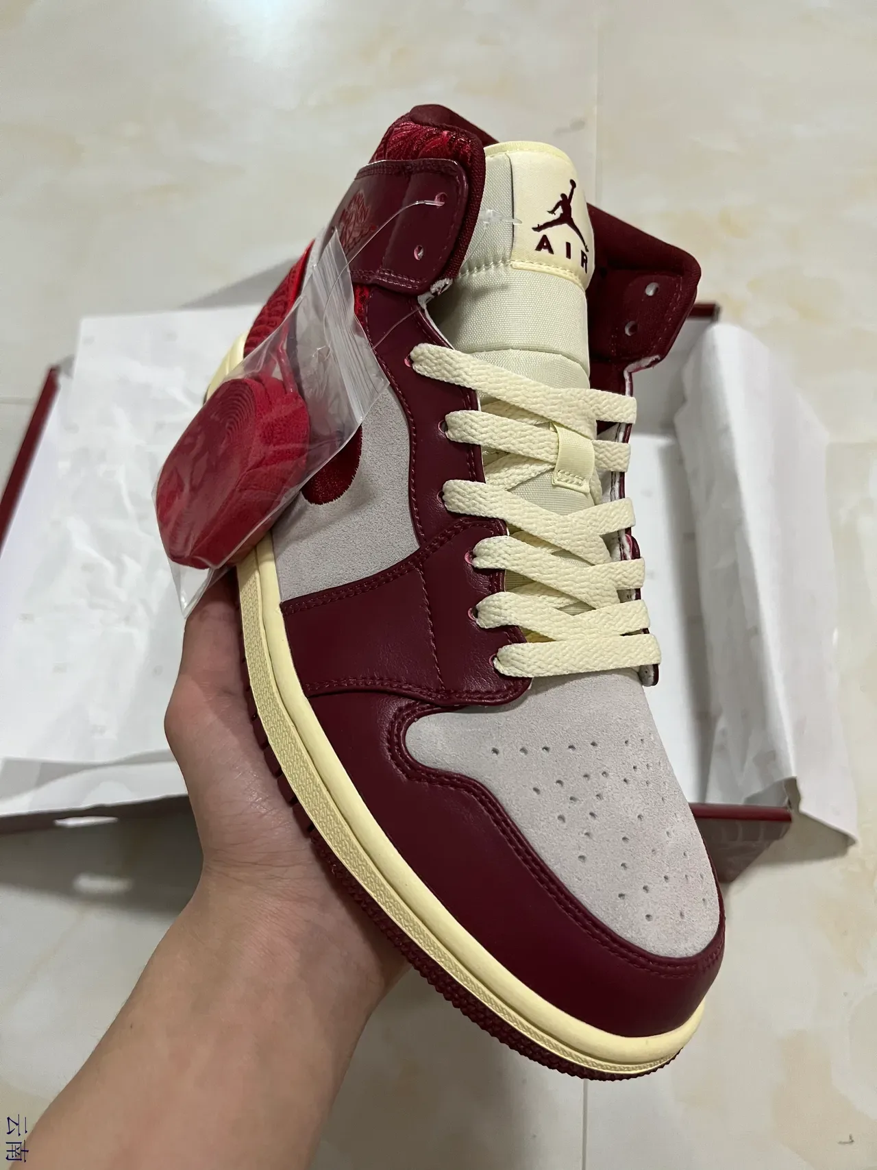 Air Jordan بورجوندي بيج عالية الارتفاع مطرزة تغطية نسيجية أحذية كرة السلة 2