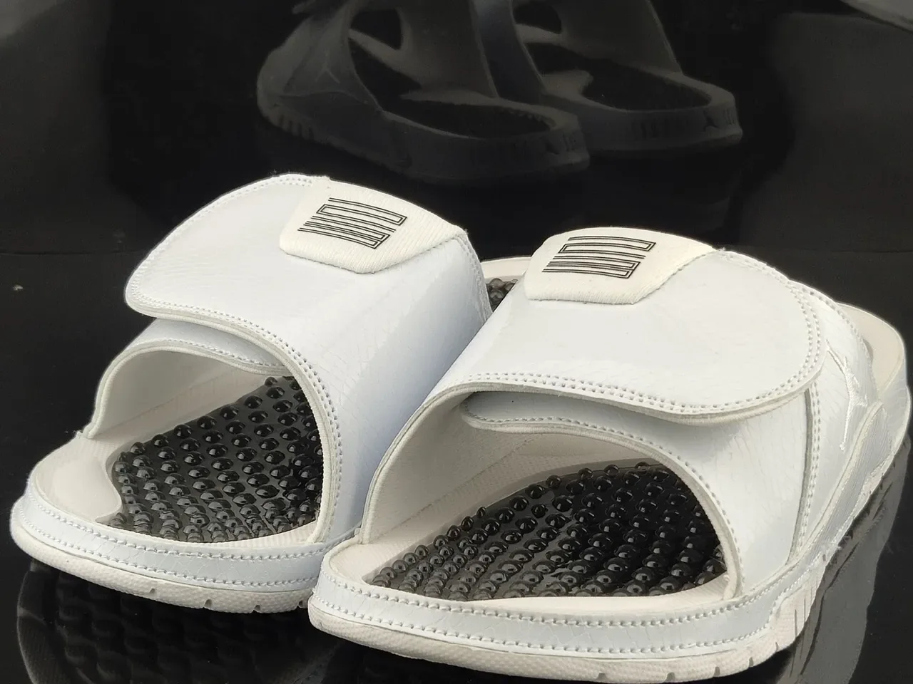 Air Jordan Hydro 7 White Black Podded Footbed Slippers 2