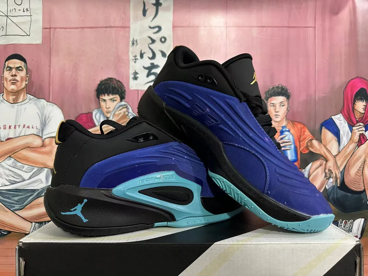 Air Jordan ISOLETS কালো রয়্যাল ব্লু সায়ান বাস্কেটবল জুতো 5