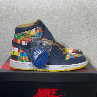 Tênis de basquete Air Jordan de cano alto com cabedal de couro azul-marinho multicolorido