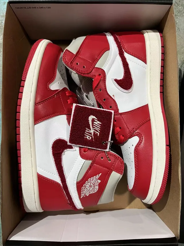 Air Jordan أحذية كرة السلة عالية من الجلد العلوي أحمر أبيض 6
