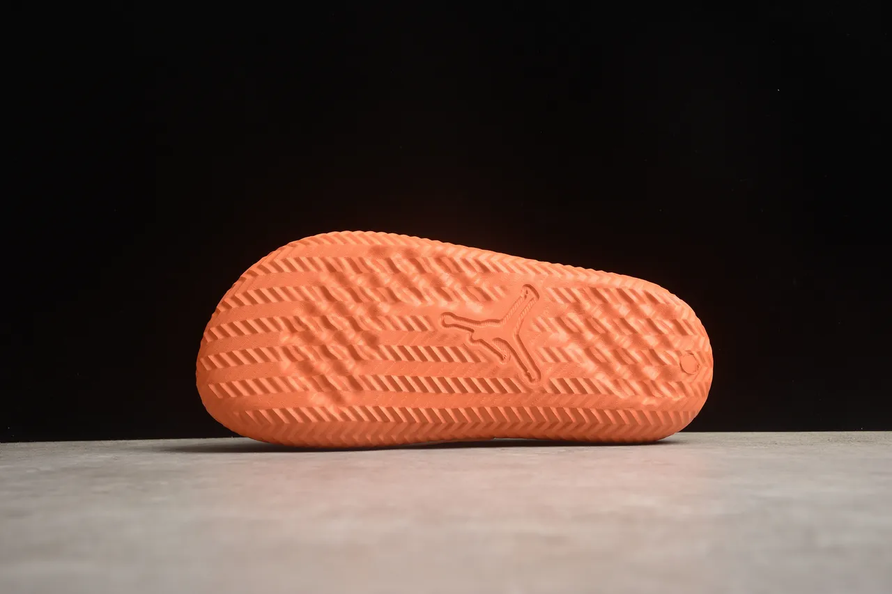 Air Jordan 橙色单带拖鞋 9