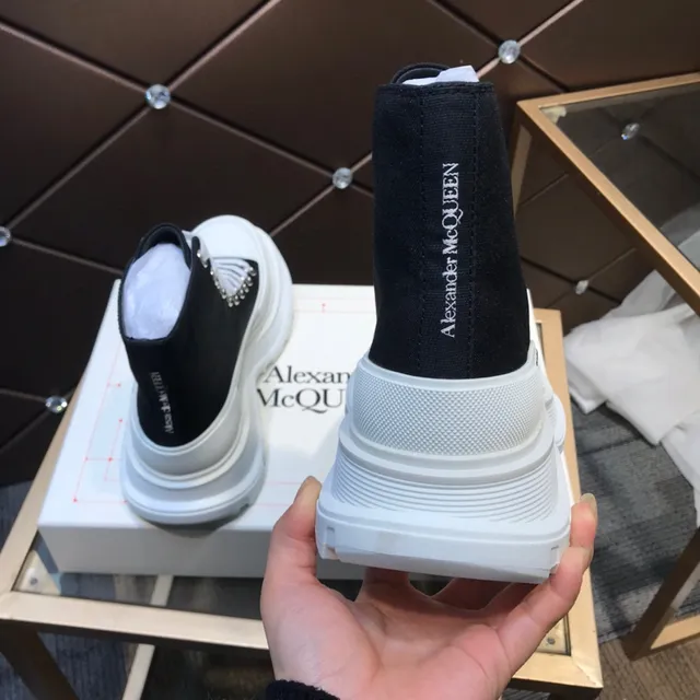 Alexander McQueen Oversized Sneaker Black and White Chunky Sneakers 7