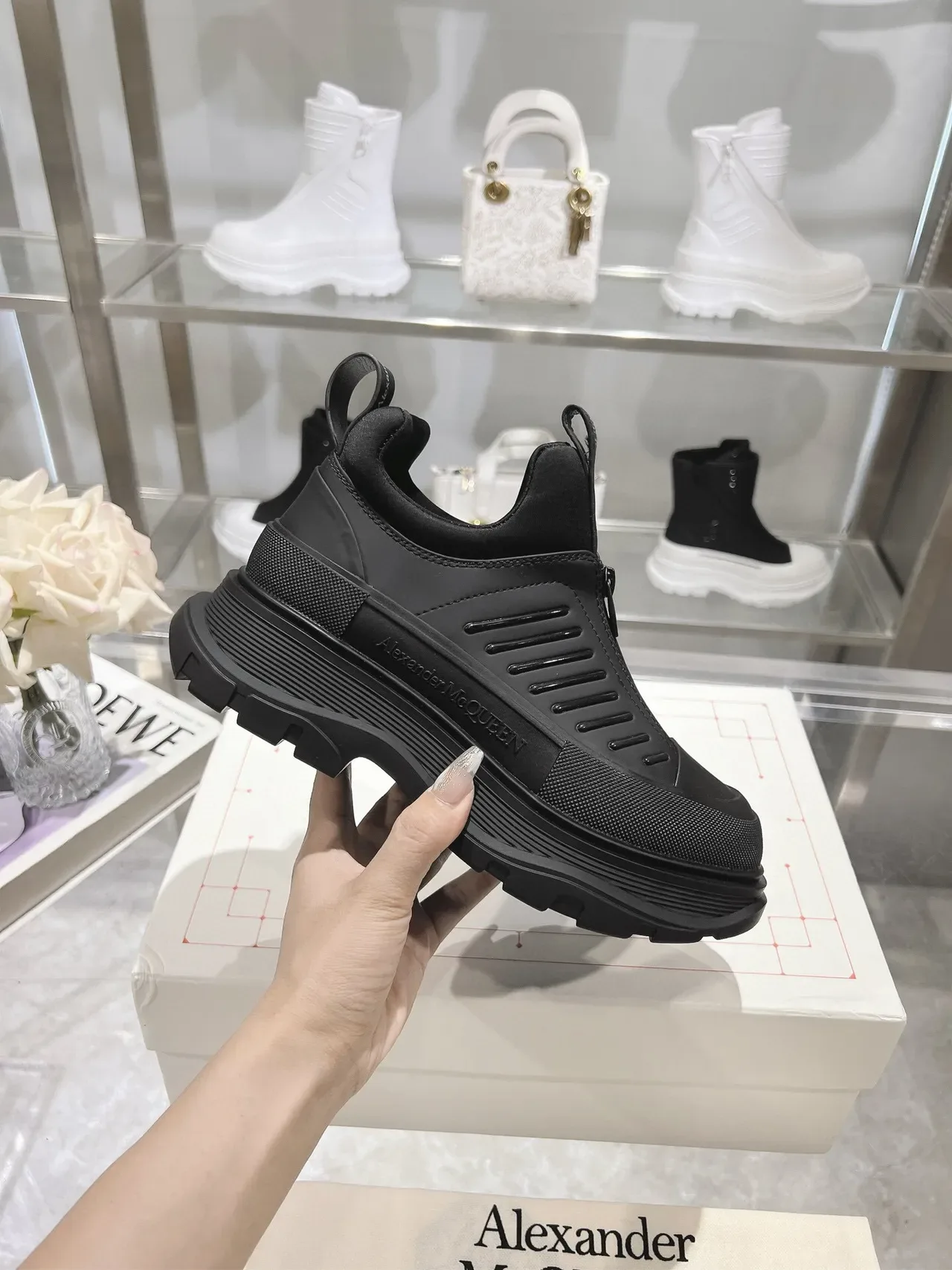 Alexander McQueen Oversized Sneaker Black Chunky Sneakers 2