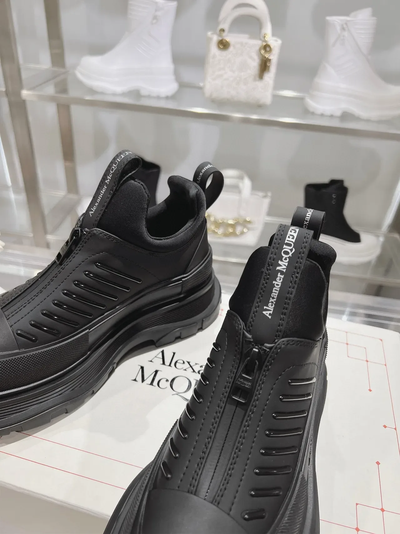 Alexander McQueen Oversized Sneaker Black Chunky Sneakers 6