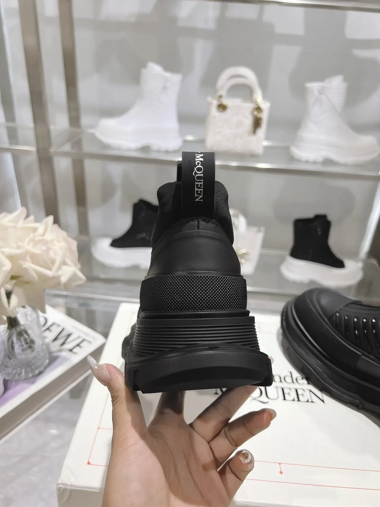 Alexander McQueen Oversized Sneaker Black Chunky Sneakers 7