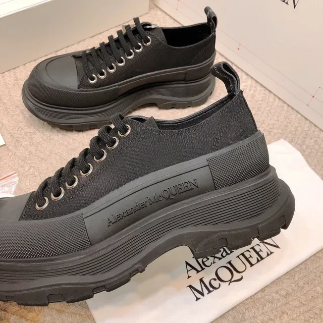 Alexander McQueen Oversized Sneaker Black Lifestyle Sneakers 7