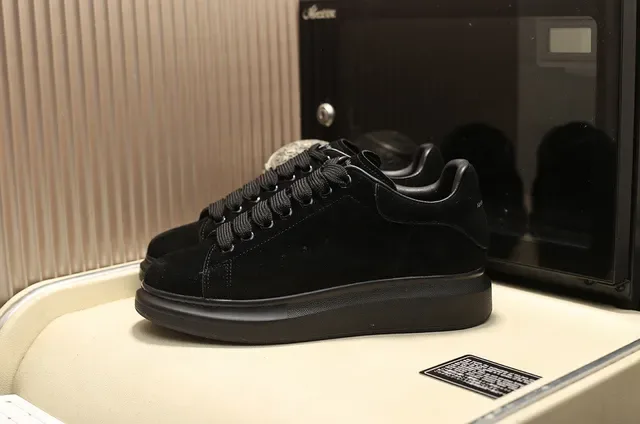 Alexander McQueen Oversized Sneaker Black Suede Lifestyle Sneakers 9