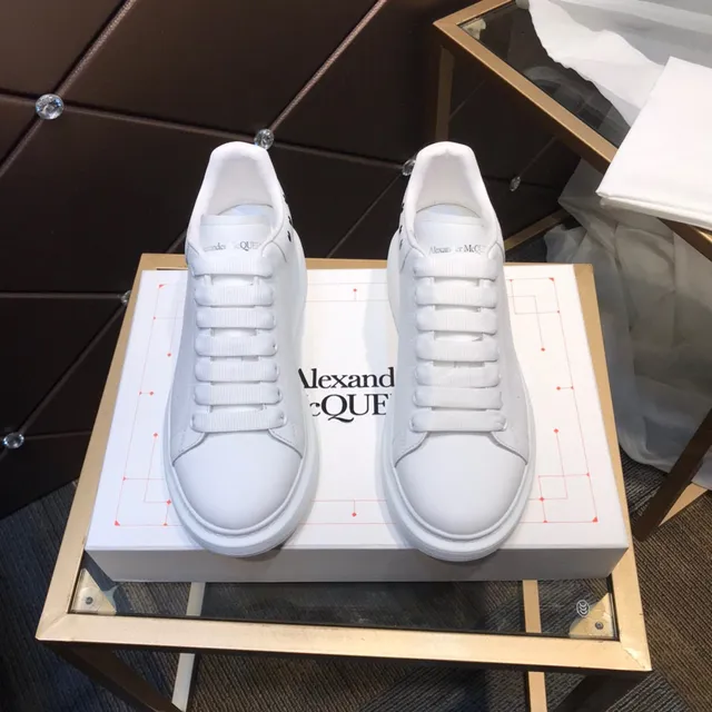 Alexander McQueen Baskets Oversized Blanches Style De Vie 9