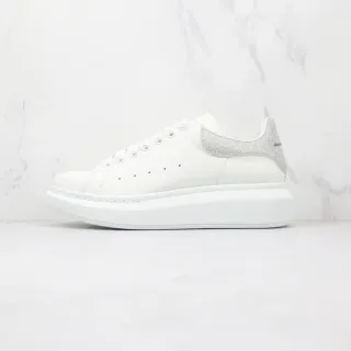 Alexander McQueen 超大号运动鞋 白色银色 平台 光滑皮革鞋面 生活方式运动鞋