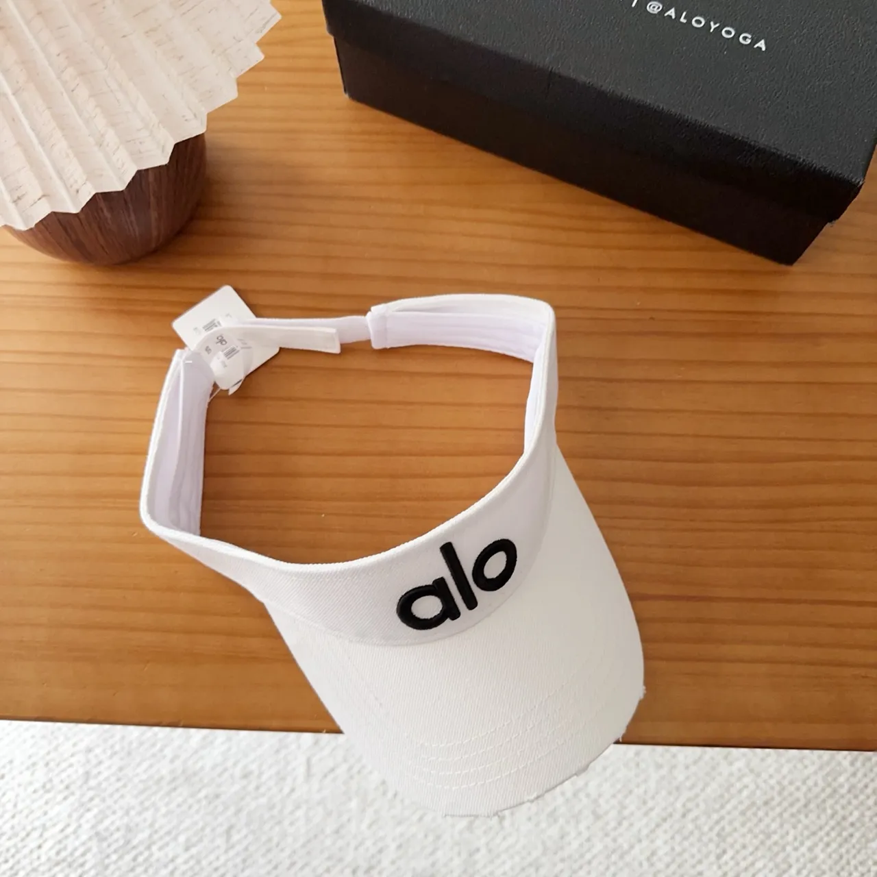Casquette de baseball Alo blanc et noir à logo brodé minimaliste 5