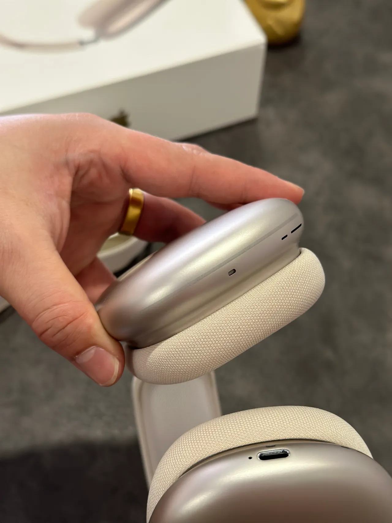Apple AirPods Max Off-White Auriculares over-ear 16