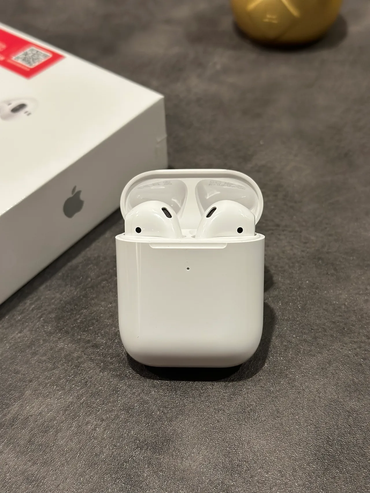Apple AirPods 白色茎式开放式 TWS 耳机 6