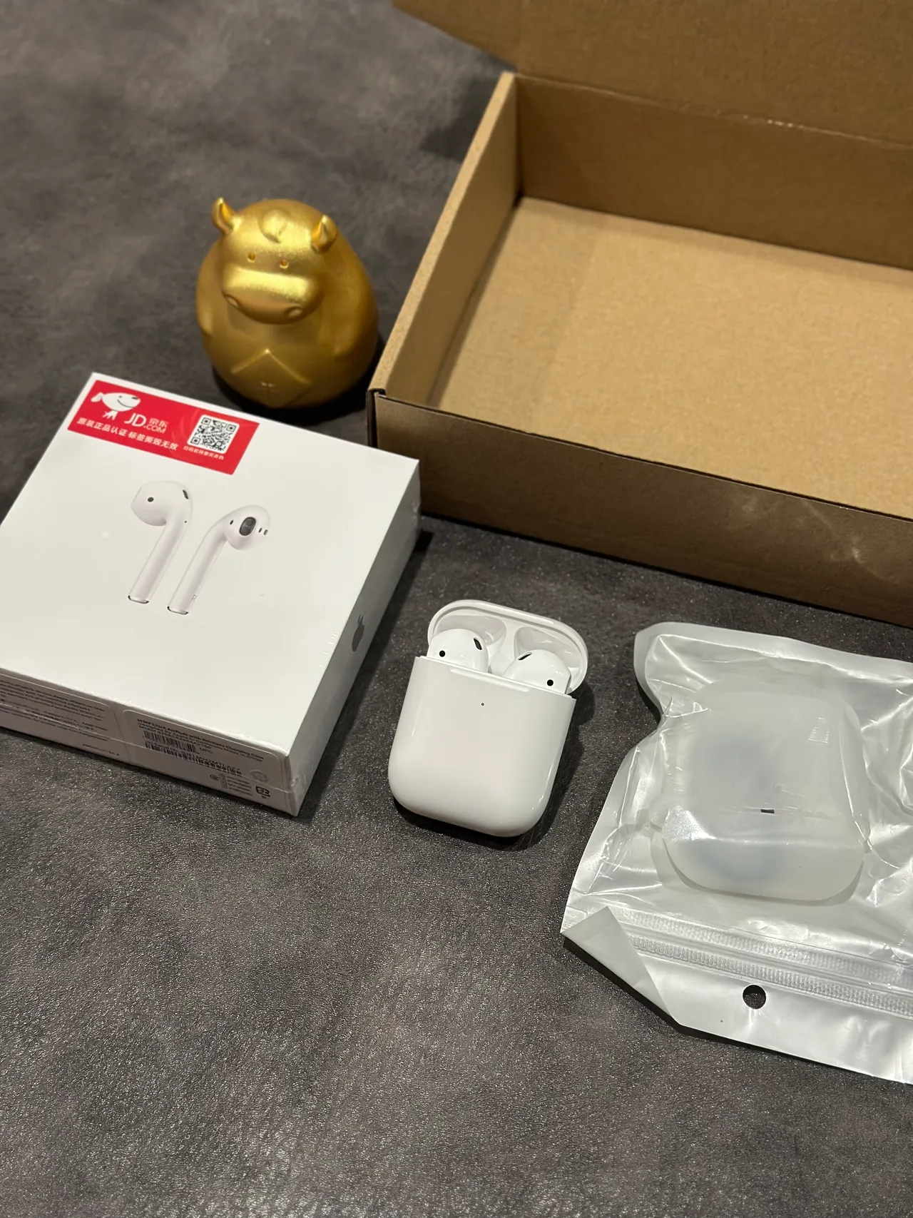 Apple AirPods 白色茎式开放式 TWS 耳机 12