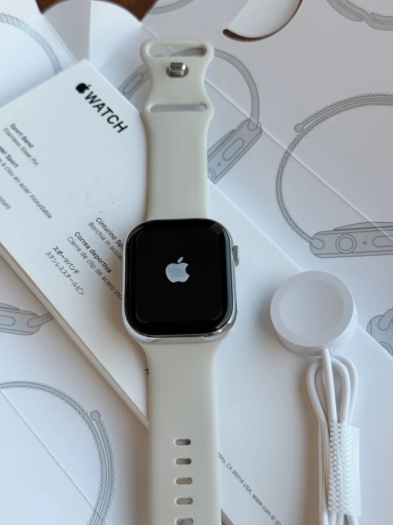 Apple Beige Silver Flat-Edged Stainless Steel Case Off-White Silicone Band Sports Watch 12
