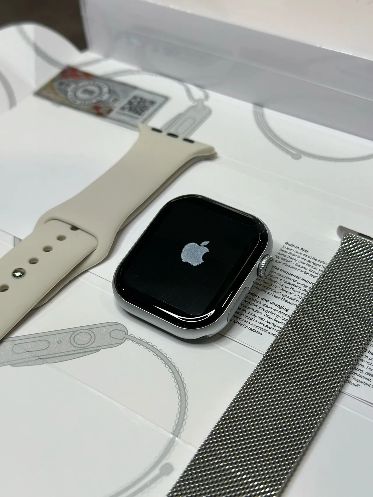 Apple 银色米色方边不锈钢表壳 定制 LV X Gucci Snake 表盘 运动手表 5