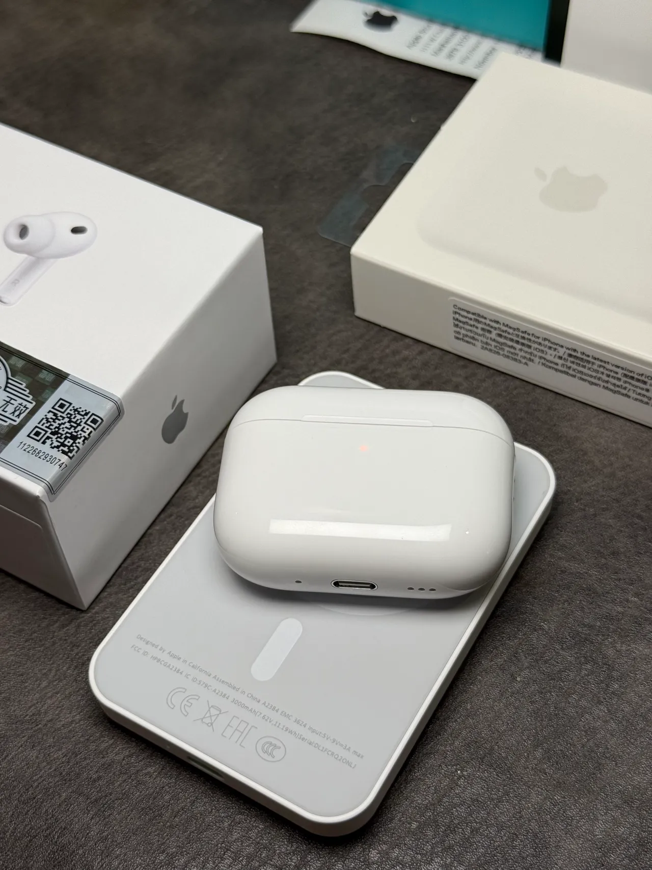 Apple White Stem-Style Open-Fit TWS Earbuds 4