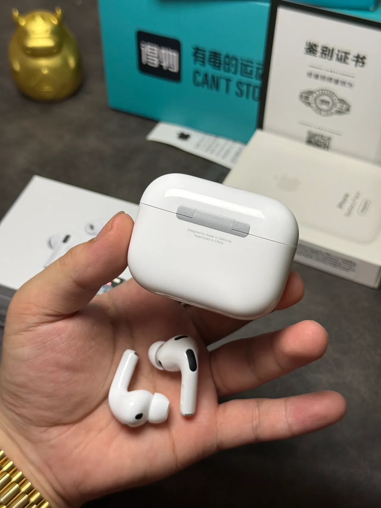 Apple White Stem-Style Open-Fit TWS Earbuds 10