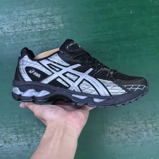 ASICS Gel-Kayano 14 أسود فضي حذاء جري