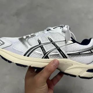 ASICS Gel-Kayano 14 白黑银海军跑鞋