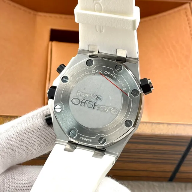 Audemars Piguet Royal Oak Offshore Chronograph 白色表盘 白色橡胶表带 机械腕表 4