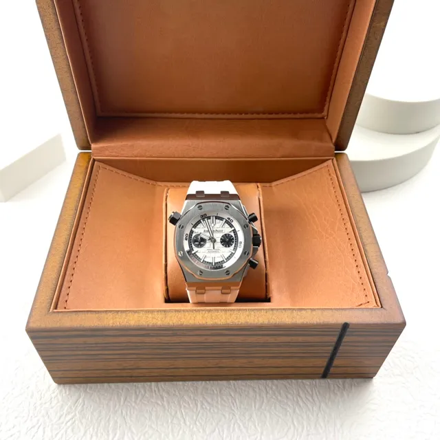 Audemars Piguet Royal Oak Offshore Chronograph 白色表盘 白色橡胶表带 机械腕表 7