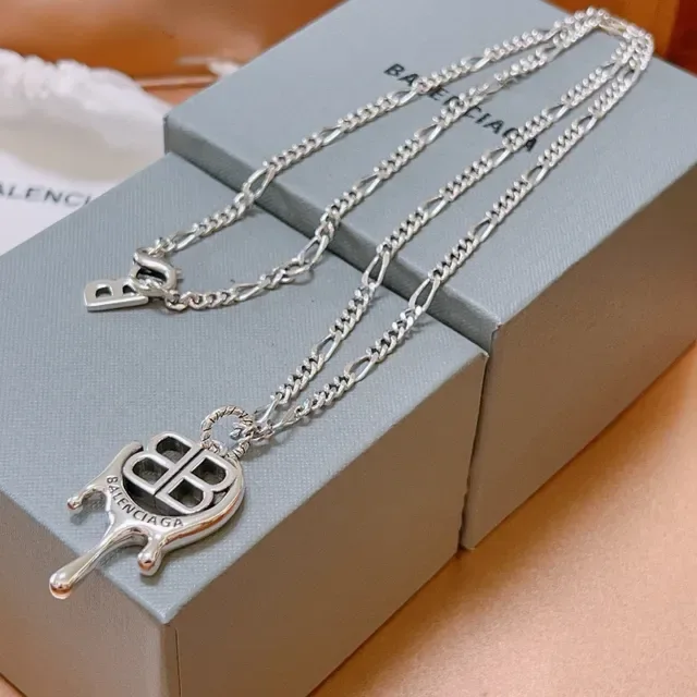 Balenciaga B Pendant Necklace Silver-Tone Chain Necklaces 9