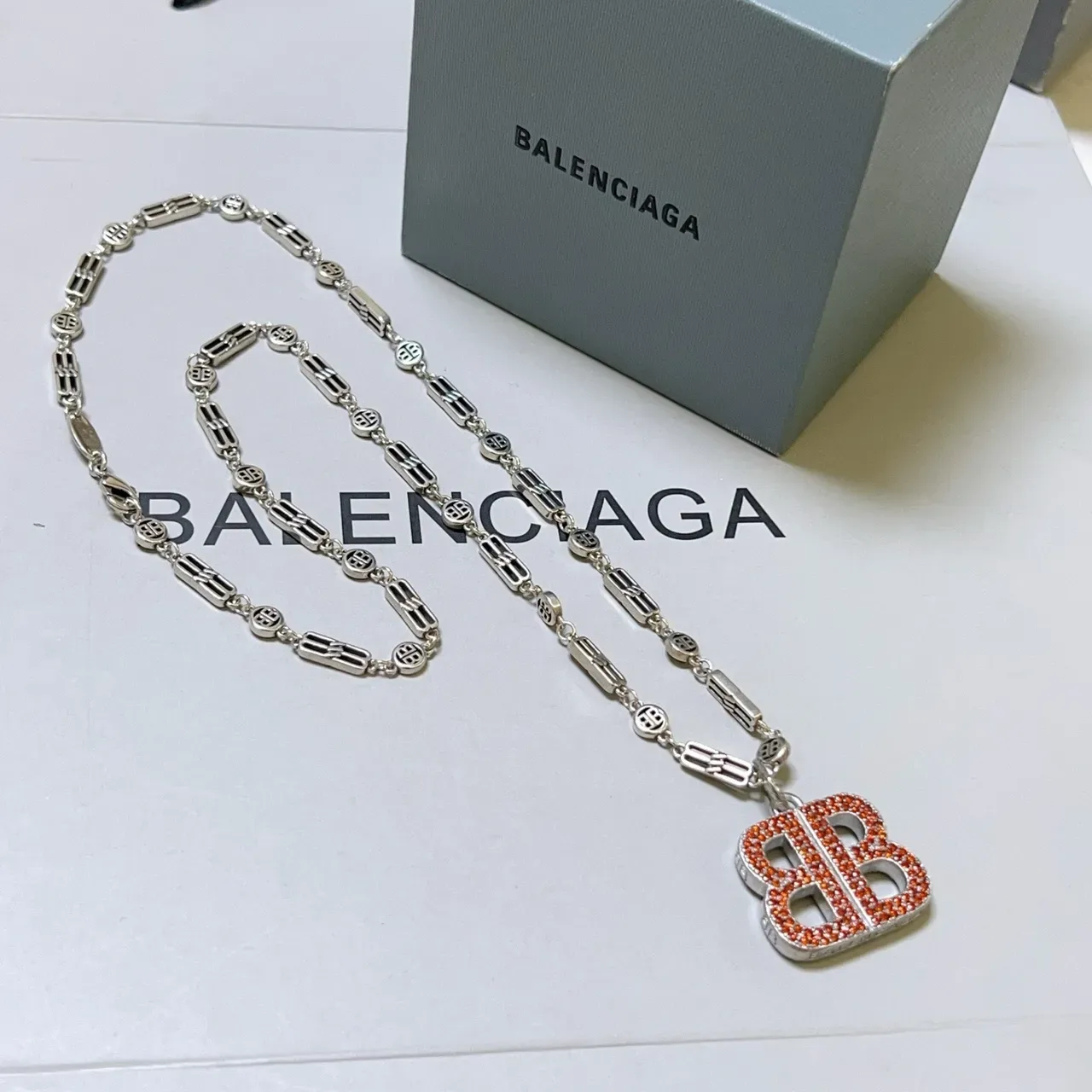 Balenciaga BB Pavé Crystal Double-B 项链 2